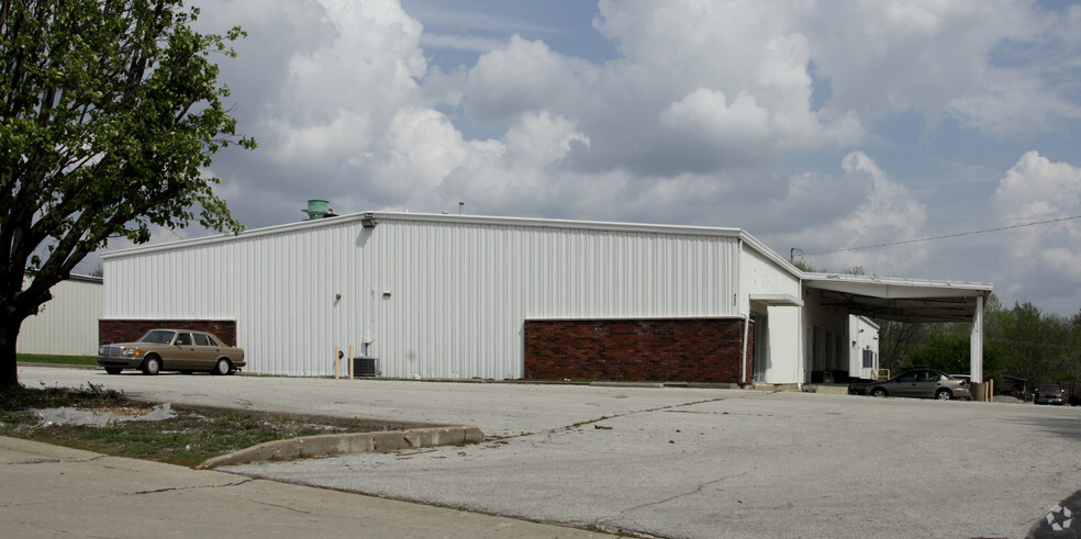 4332-4338 Bridgeton Industrial Dr, Bridgeton, MO en alquiler - Foto del edificio - Imagen 3 de 3