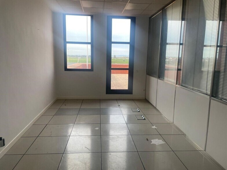 Oficina en SEVILLA en alquiler - Foto del edificio - Imagen 1 de 10