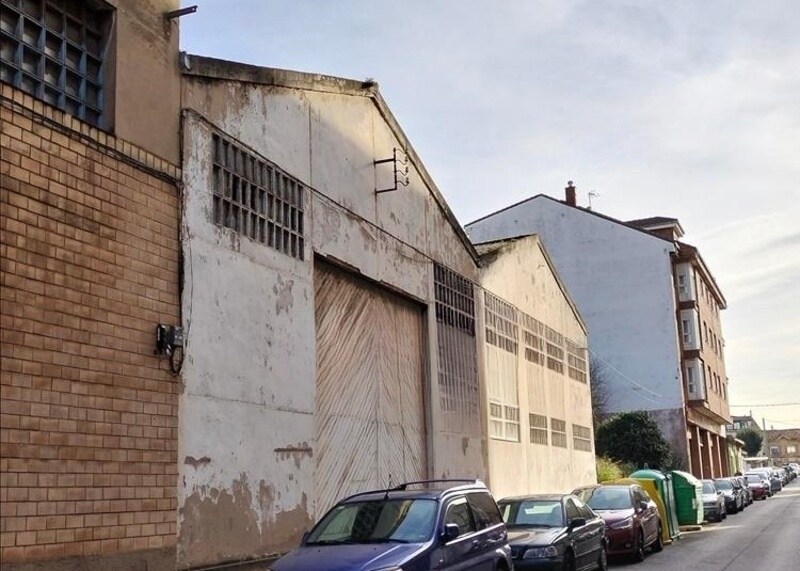 Nave en Gijón en venta - Foto del edificio - Imagen 2 de 10