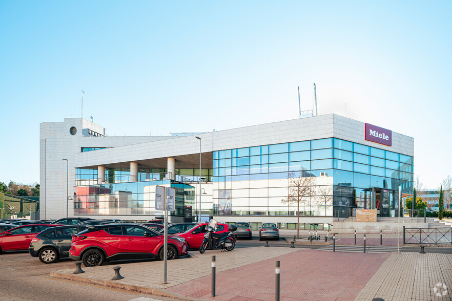 Avenida De Bruselas, 31, Alcobendas, Madrid en alquiler - Foto del edificio - Imagen 1 de 3