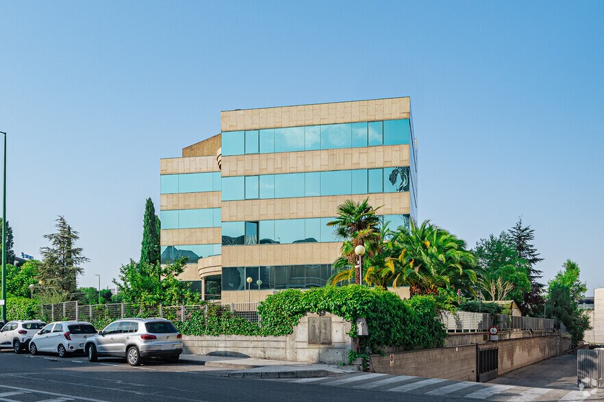 Avenida de Europa, 12, Alcobendas, Madrid en alquiler - Foto del edificio - Imagen 2 de 3