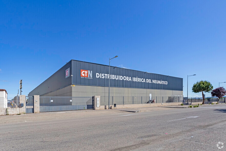 Nave en Cabanillas del Campo, Guadalajara en alquiler - Foto principal - Imagen 1 de 2