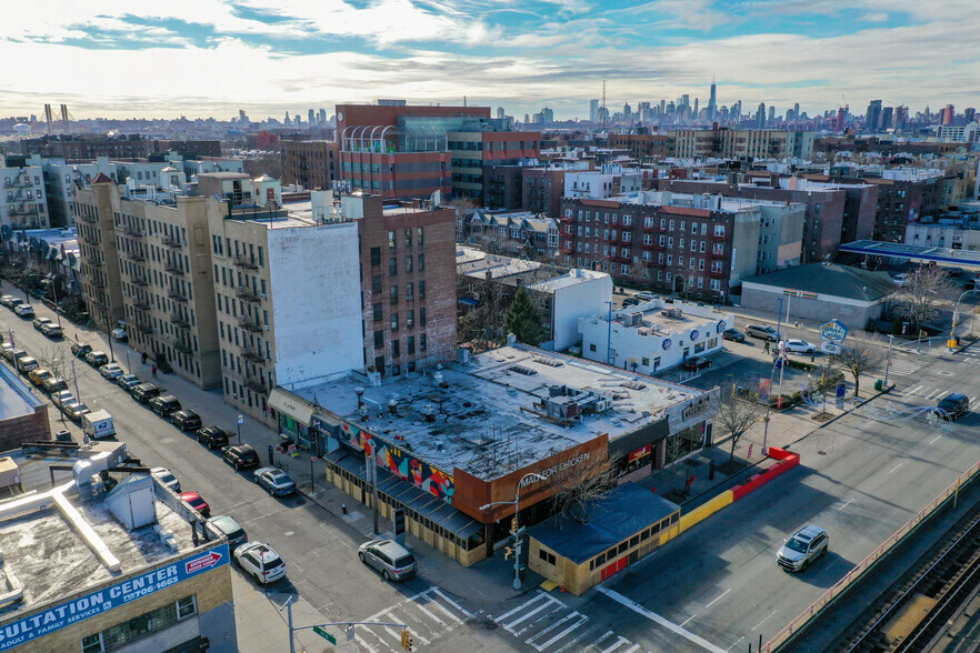 43-10-45-08 Queens Blvd, Sunnyside, NY en venta - Foto del edificio - Imagen 3 de 8