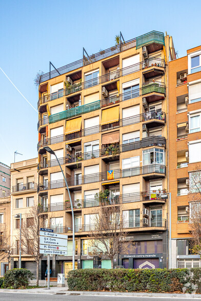 Avinguda Meridiana, 133, Barcelona, Barcelona en venta - Foto del edificio - Imagen 2 de 2