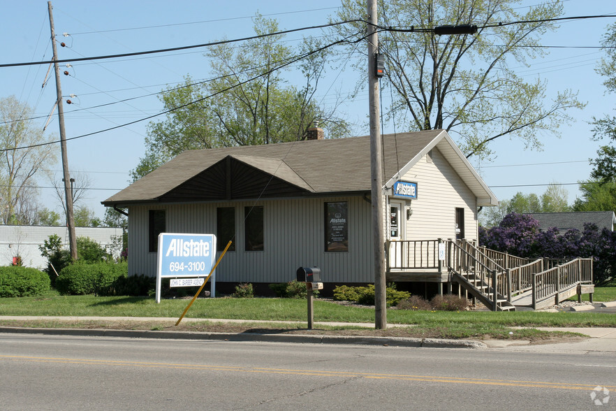 2314 Cedar St, Holt, MI en venta - Foto del edificio - Imagen 2 de 6