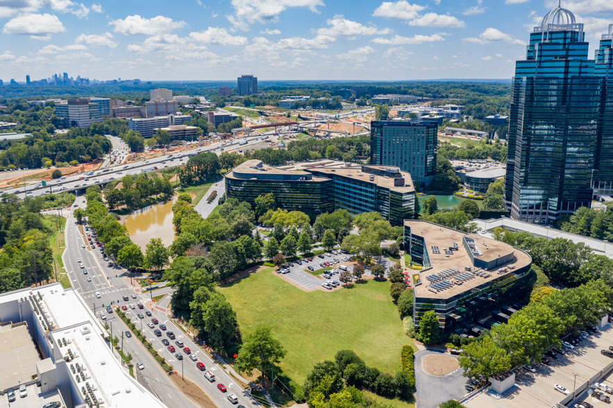 1 Concourse Pky NE, Atlanta, GA en alquiler - Vista aérea - Imagen 2 de 27