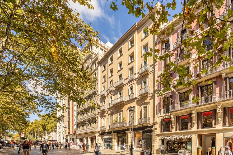 Avinguda del Portal de l'Àngel, 38, Barcelona, Barcelona en alquiler - Foto del edificio - Imagen 2 de 3