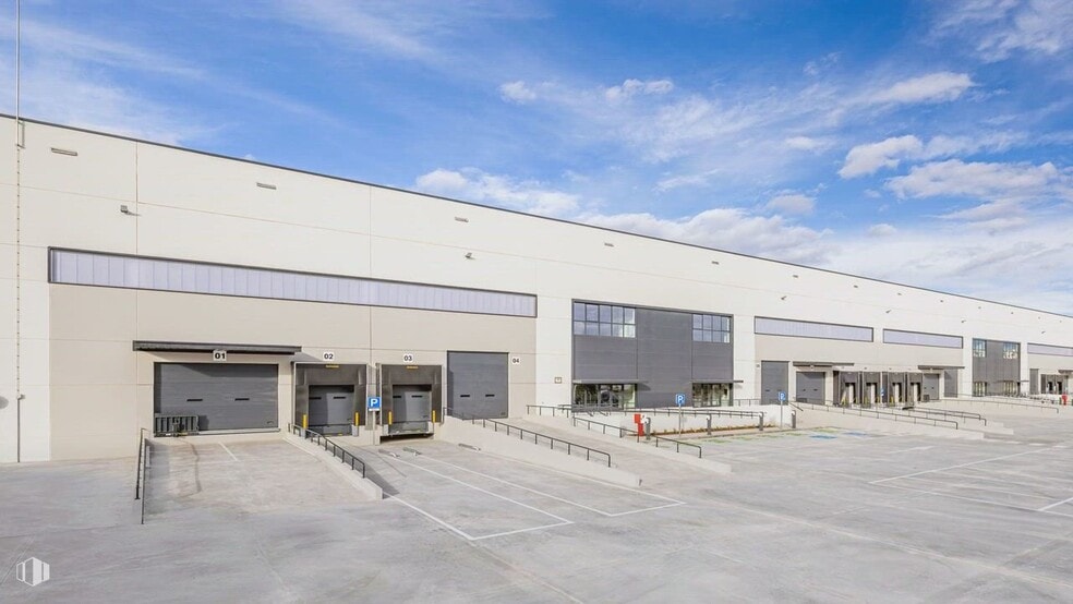 Calle San Norberto, 26, Madrid, Madrid en alquiler - Vídeo de anuncio comercial - Imagen 3 de 22