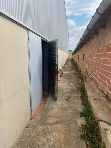 Nave en Llorenç del Penedès, Tarragona en venta - Foto del edificio - Imagen 2 de 12