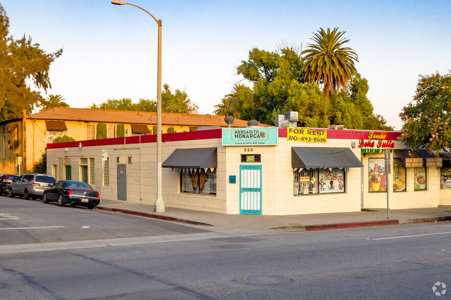 550 N Fair Oaks Ave, Pasadena, CA en alquiler - Foto del edificio - Imagen 1 de 7