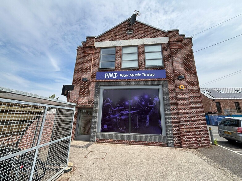 381 Cowley Rd, Oxford en alquiler - Foto del edificio - Imagen 2 de 3