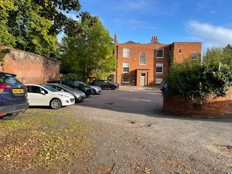 160 Bridge Rd, Maidenhead en venta - Foto del edificio - Imagen 3 de 8