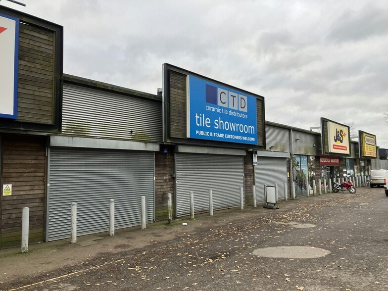 8 Acrewood Way, St Albans en alquiler - Foto del edificio - Imagen 1 de 6