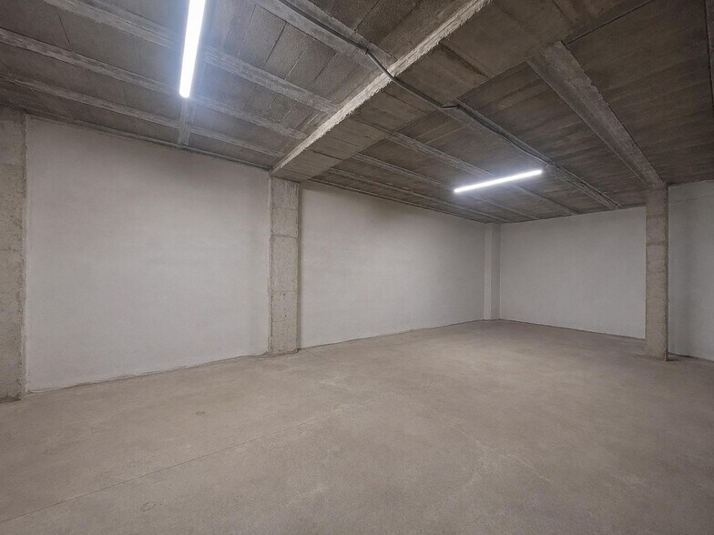 Local en Alzira, Valencia en venta - Foto del interior - Imagen 2 de 4
