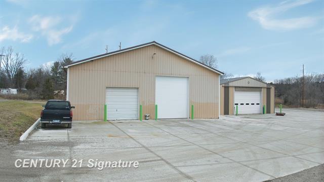 210 Industrial Dr, Flushing, MI en venta - Foto del edificio - Imagen 1 de 20