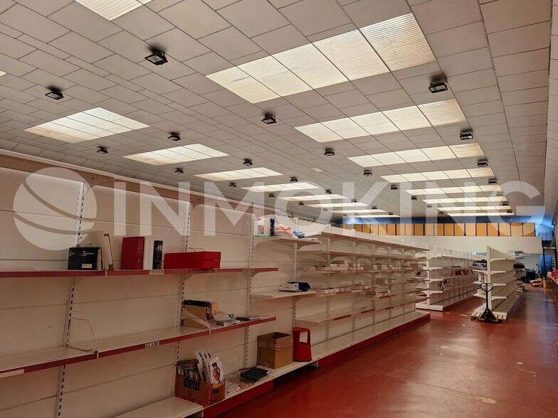 Nave en Riba-roja de Túria, Valencia en venta - Foto del interior - Imagen 2 de 8