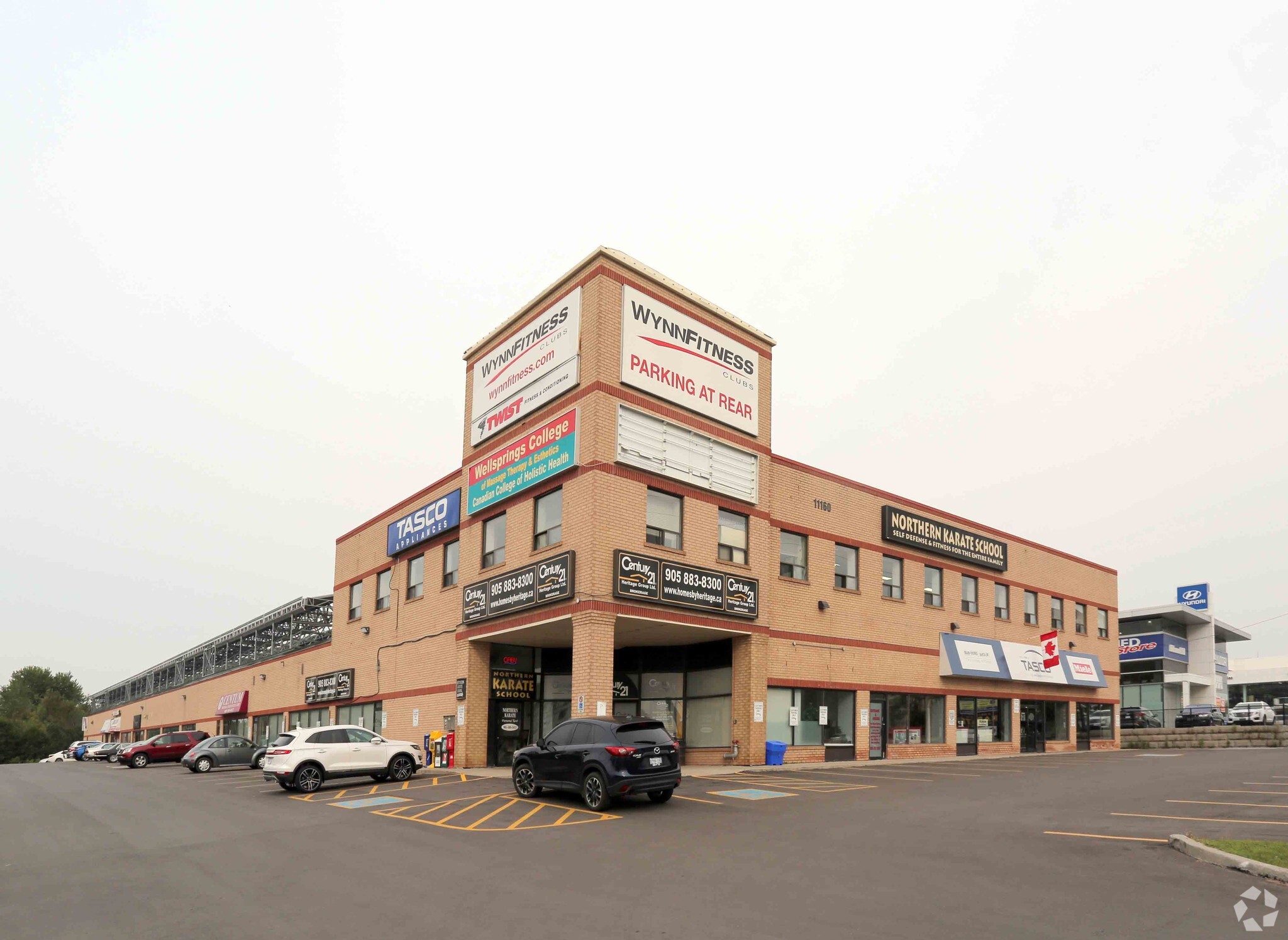 11160 Yonge St, Richmond Hill, ON en venta Foto principal- Imagen 1 de 4