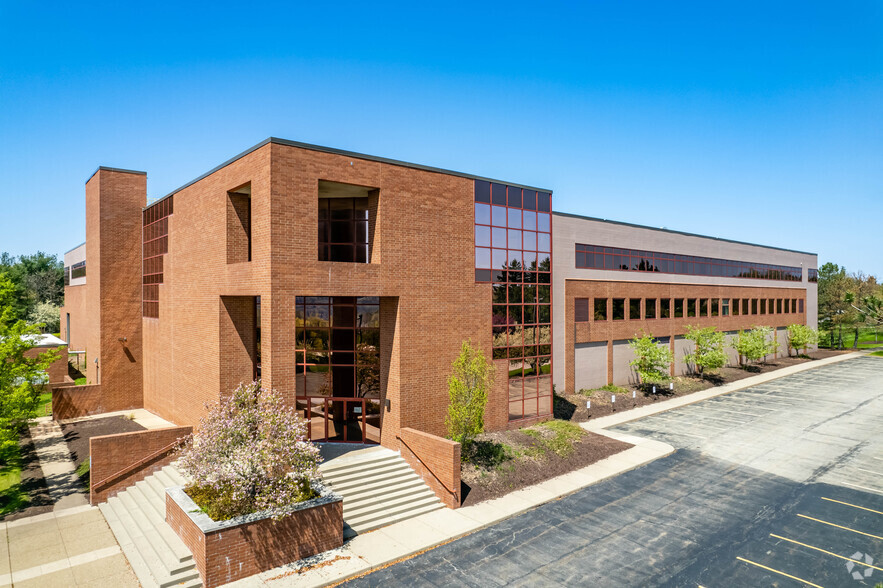 615 Epsilon Dr, Pittsburgh, PA en alquiler - Foto del edificio - Imagen 1 de 15