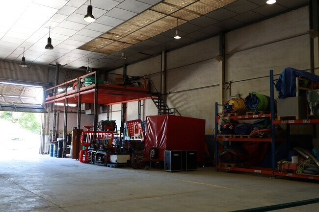 Más detalles de Nave en venta