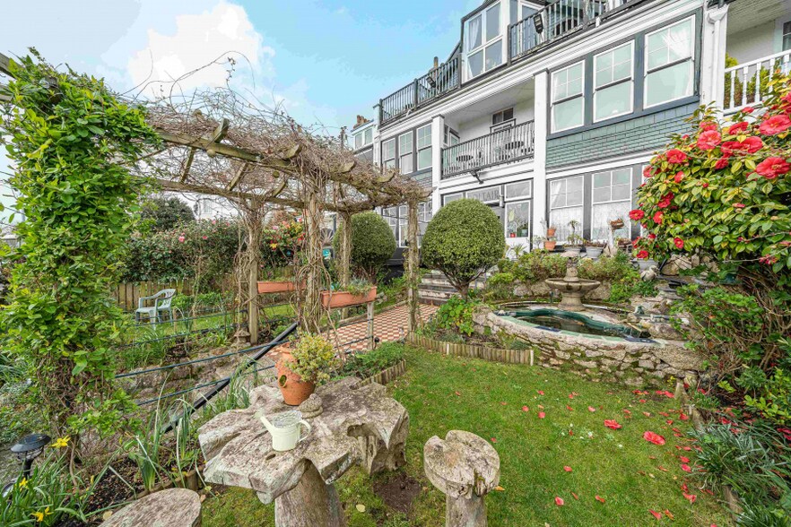 4 Emslie Rd, Falmouth en venta - Foto del edificio - Imagen 2 de 13