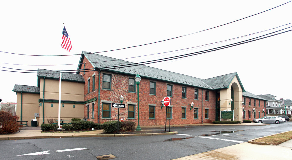 238-252 Maple Ave, Red Bank, NJ en alquiler - Foto principal - Imagen 1 de 2