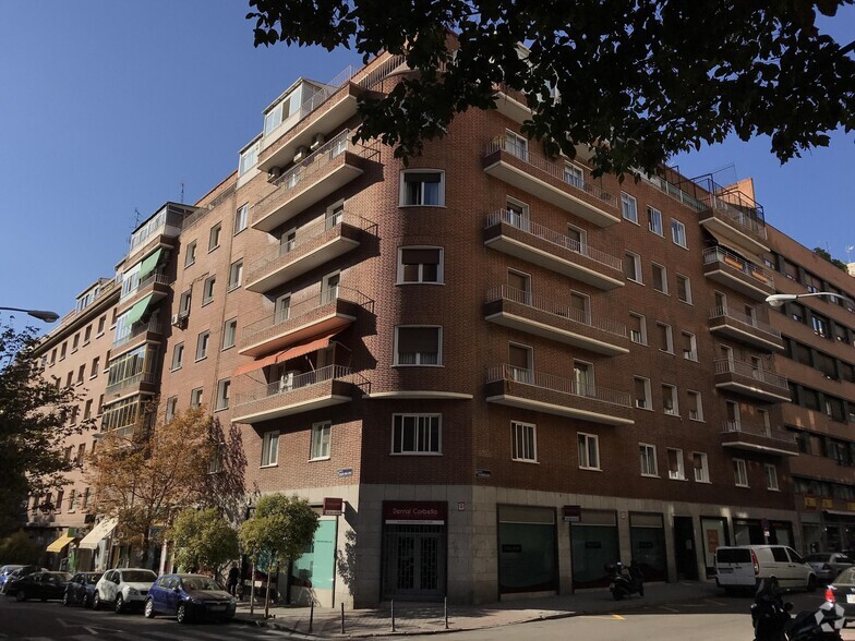 Calle Hilarión Eslava, 47, Madrid, Madrid en alquiler - Foto del edificio - Imagen 2 de 4