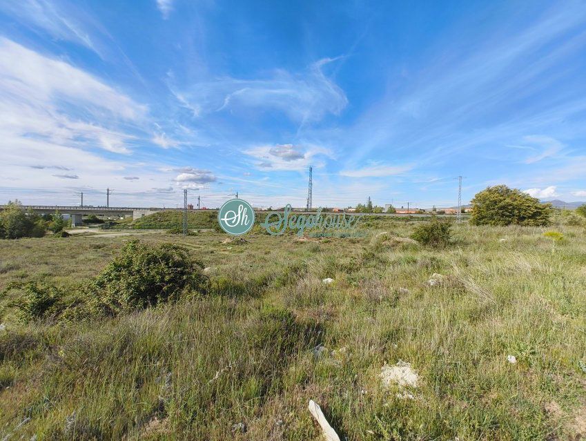 Terreno en Segovia, Segovia en venta Foto del edificio- Imagen 1 de 11