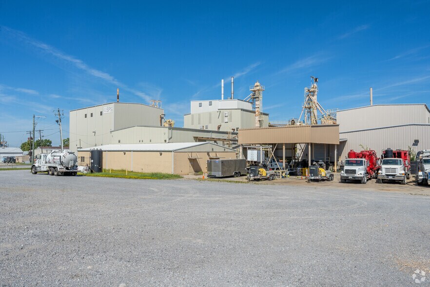 Industrial Manufacturing Plant cartera de 4 inmuebles en venta en LoopNet.es - Foto del edificio - Imagen 1 de 21