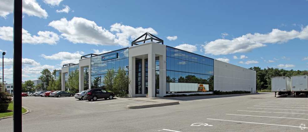 1350 Rodick Rd, Markham, ON en alquiler - Foto principal - Imagen 1 de 2