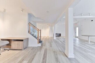 Más detalles de 15 Mississauga Rd S, Mississauga, ON - Oficina en alquiler