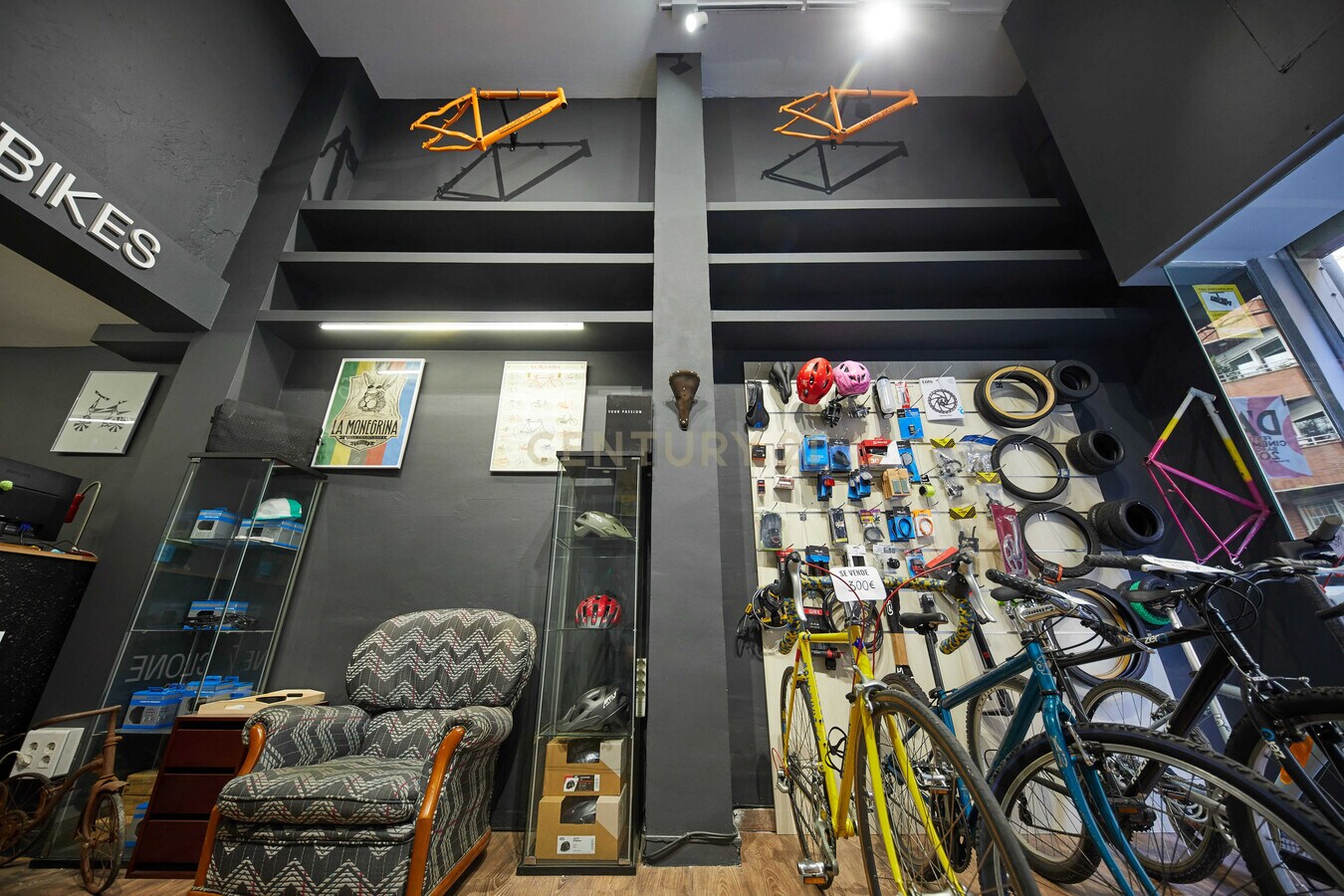 Barcelona, BAR 08029 - Unidad Pta. 2 - - Foto del interior - Image 1 of 5