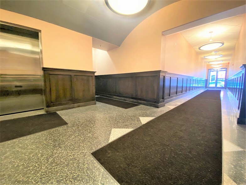 79 Hudson St, Hoboken, NJ en alquiler - Lobby - Imagen 3 de 8