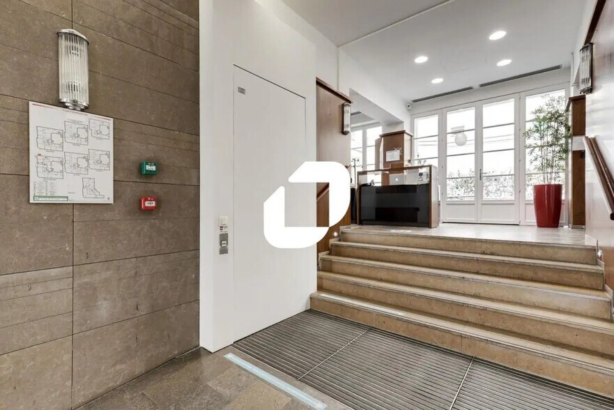 20 Rue Saint-Georges, Paris en alquiler - Foto del edificio - Imagen 2 de 9