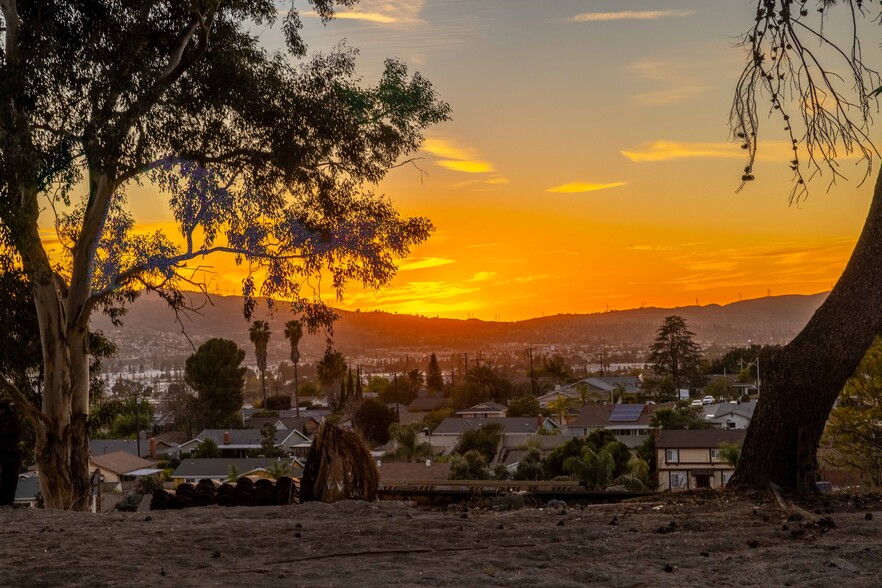 360 Camino de Teodoro, Walnut, CA en venta - Foto del edificio - Imagen 2 de 47