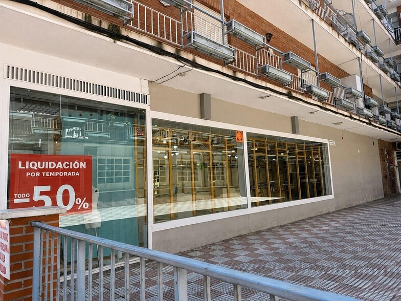 Local en Alcobendas, Madrid en alquiler - Foto del edificio - Imagen 2 de 3