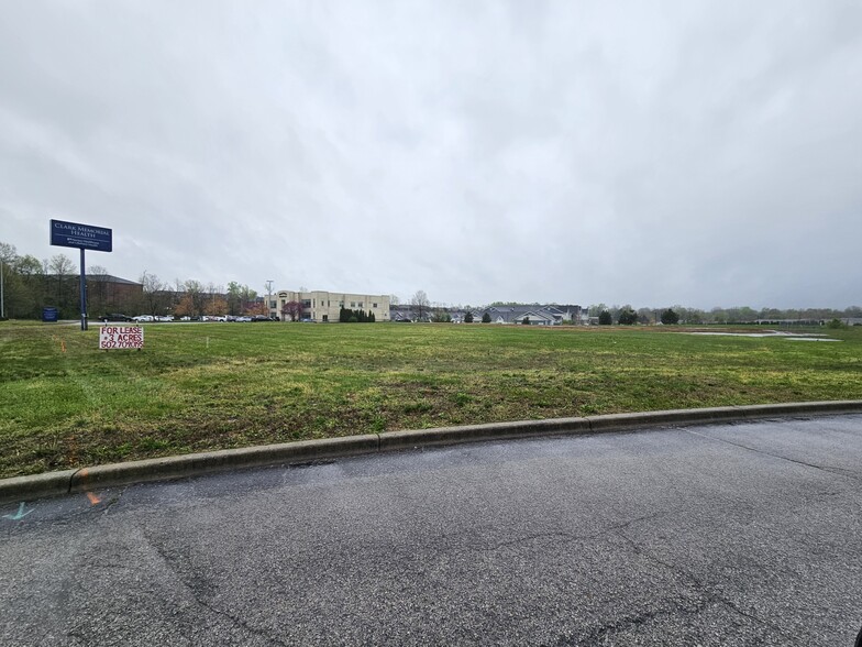 0 Hunter Station Way, Sellersburg, IN en venta - Foto del edificio - Imagen 1 de 5