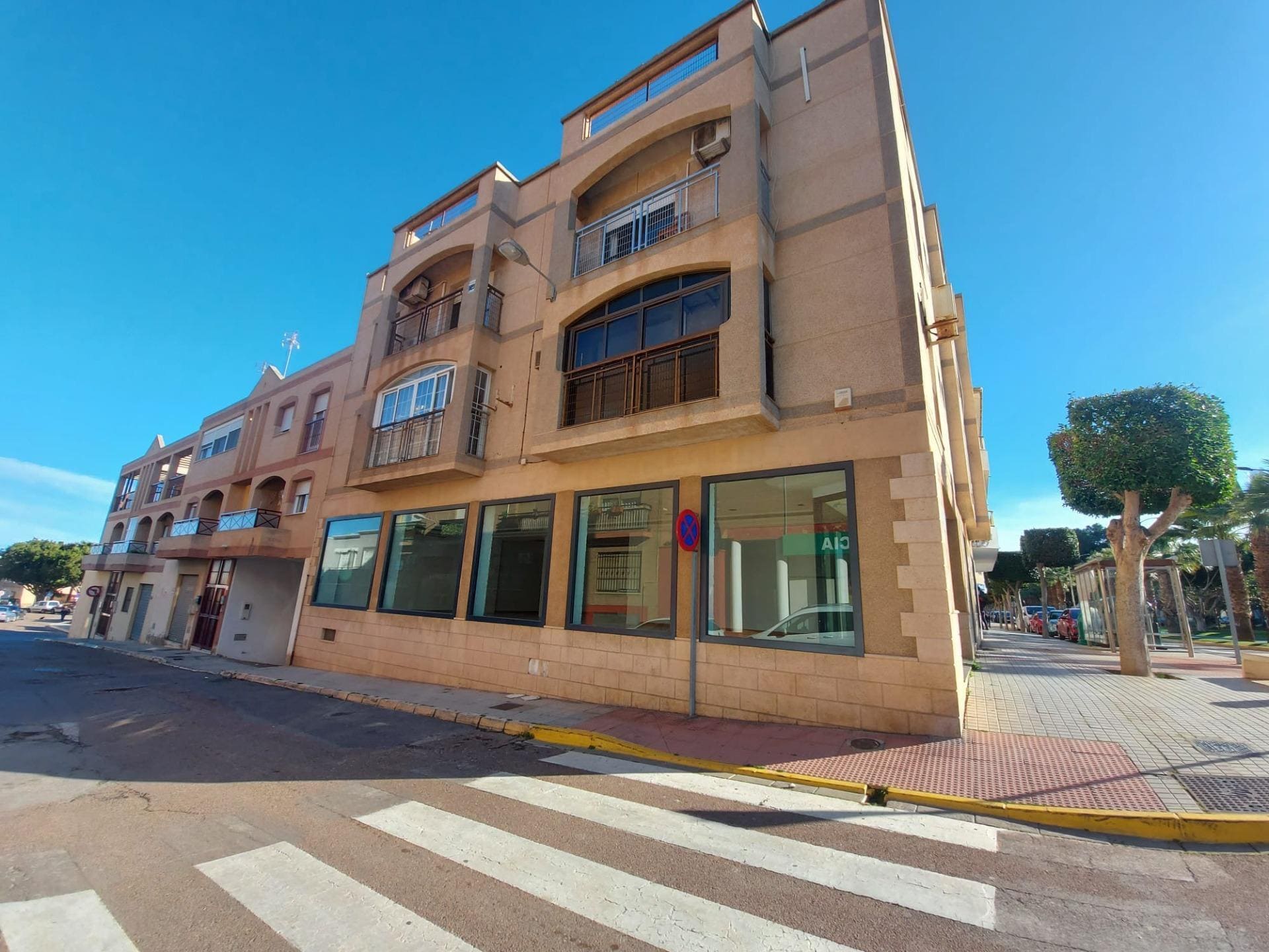 Local en El Ejido, Almería en alquiler Foto principal- Imagen 1 de 14