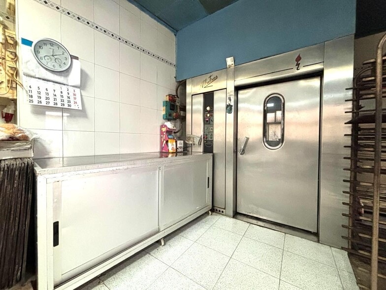 Local en Gandia en venta - Foto del edificio - Imagen 1 de 31