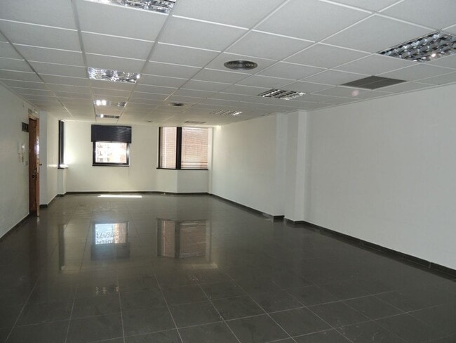 Más detalles de Oficina en alquiler