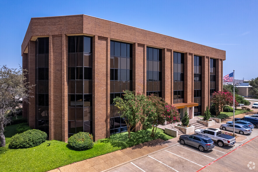 13465 Midway Rd, Farmers Branch, TX en alquiler - Foto del edificio - Imagen 1 de 22