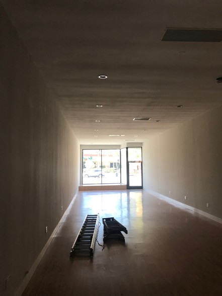 12258 Ventura Blvd, Studio City, CA en alquiler - Foto del interior - Imagen 3 de 9