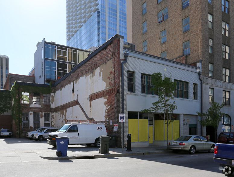 230 Fayetteville St, Raleigh, NC en alquiler - Foto del edificio - Imagen 2 de 18