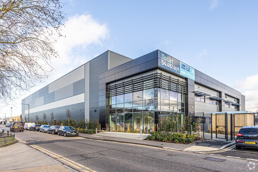 Baird Rd, Enfield en alquiler - Foto del edificio - Imagen 1 de 3