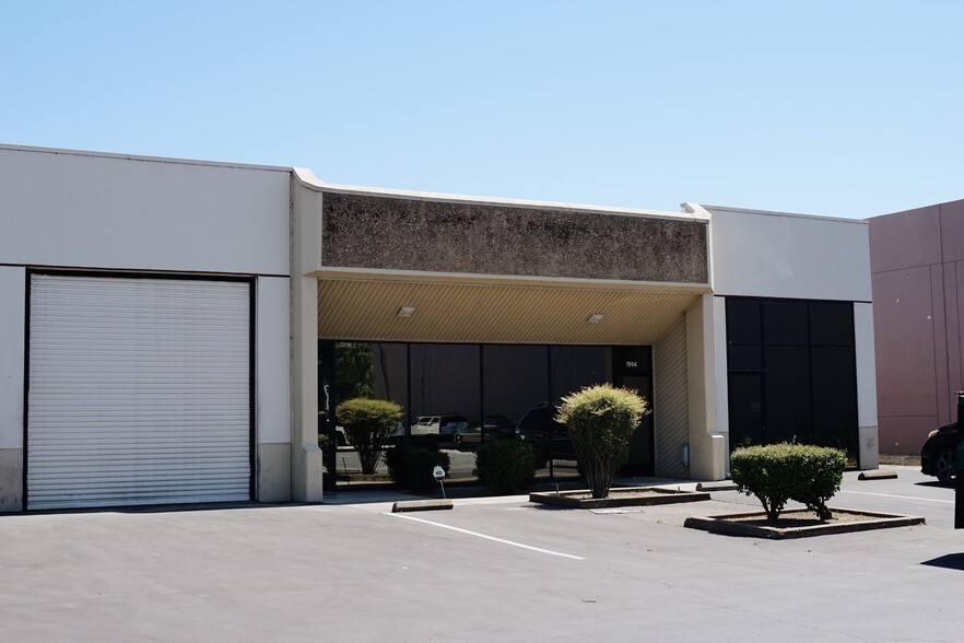 1988-1994 Enterprise Blvd, West Sacramento, CA en alquiler - Foto del edificio - Imagen 1 de 3