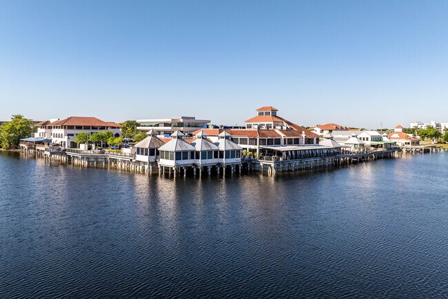 Más detalles de 6909 SW 18th St, Boca Raton, FL - Varios usos en alquiler