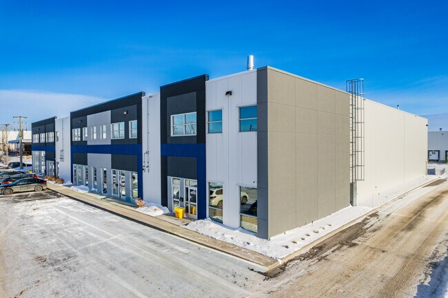 Más detalles de 4177-4233 Rue Marcel Lacasse, Boisbriand, QC - Nave en alquiler