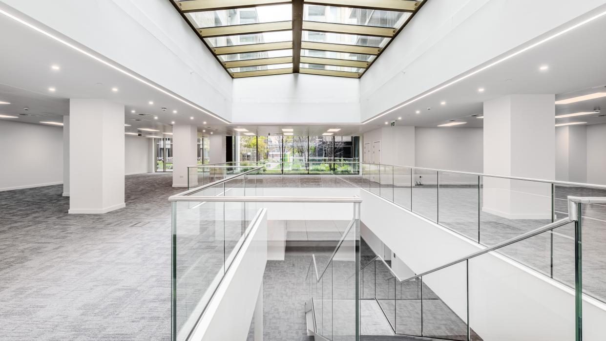 Prince Of Wales Dr, London, LND SW8 4BL - Unidad J1 & J2 - - Foto del interior - Image 1 of 1