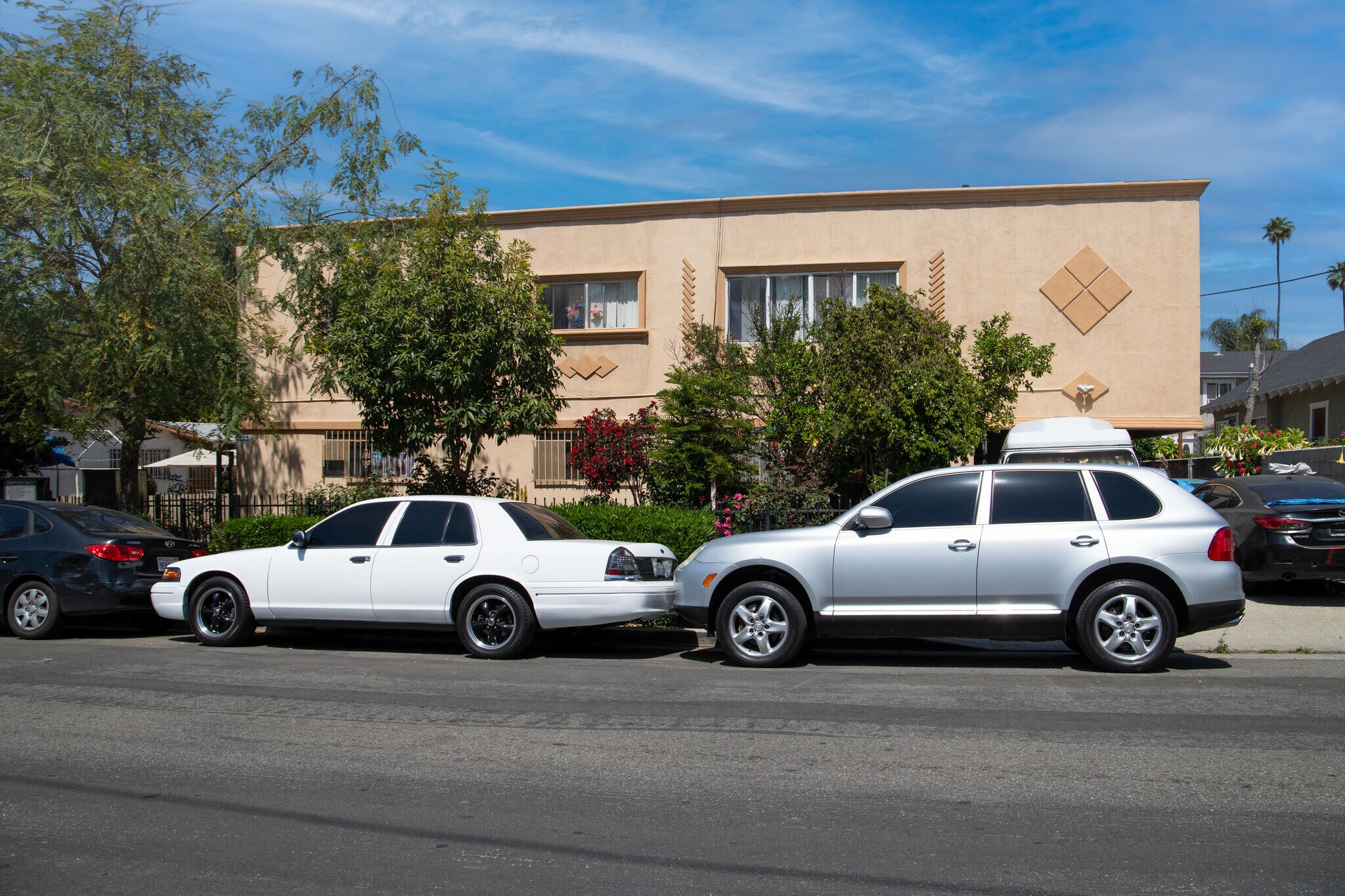 5005 Axtell St, Los Angeles, CA en venta Foto del edificio- Imagen 1 de 1