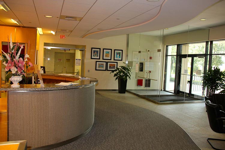 55 Merritt Blvd, Trumbull, CT en alquiler - Lobby - Imagen 2 de 50