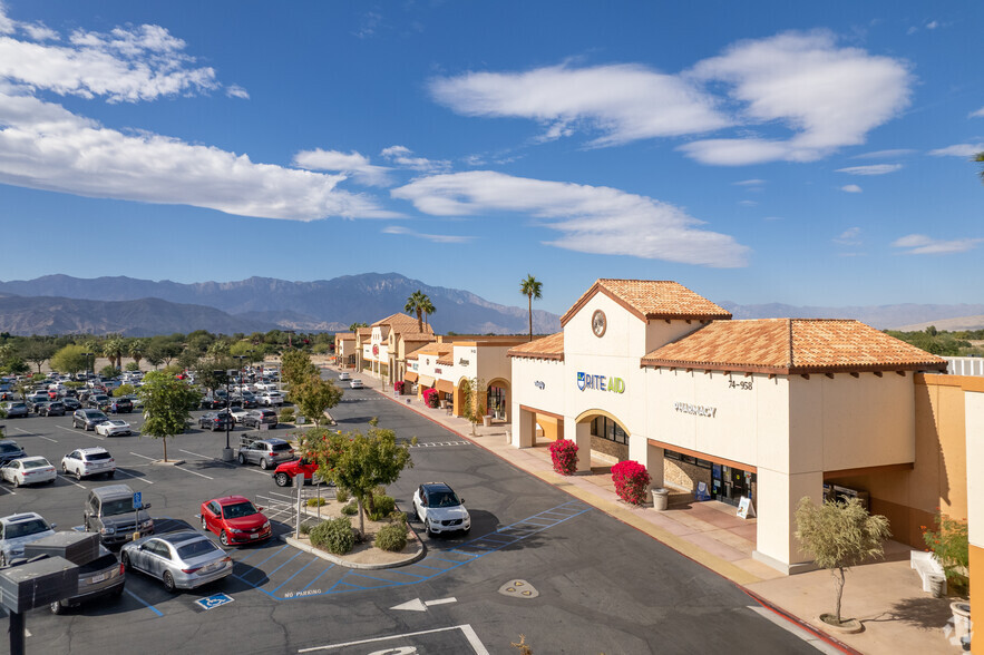 74884-74998 Country Club Dr, Palm Desert, CA en alquiler - Foto del edificio - Imagen 1 de 20